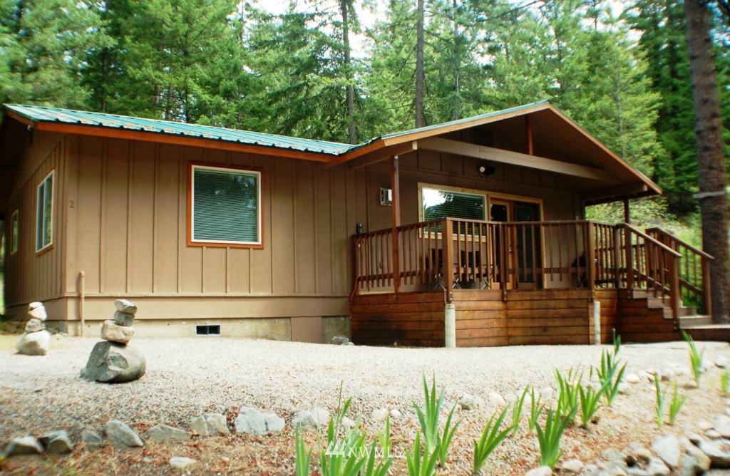 2 Highland Road Winthrop, WA 98862 - Photo 2 of 23