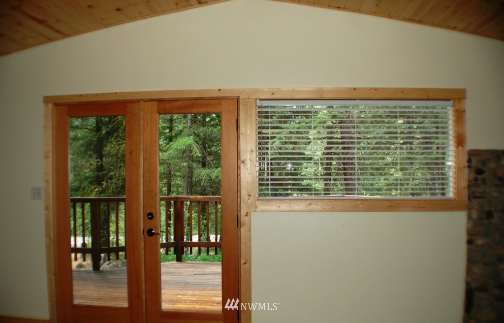 2 Highland Road Winthrop, WA 98862 - Photo 15 of 23
