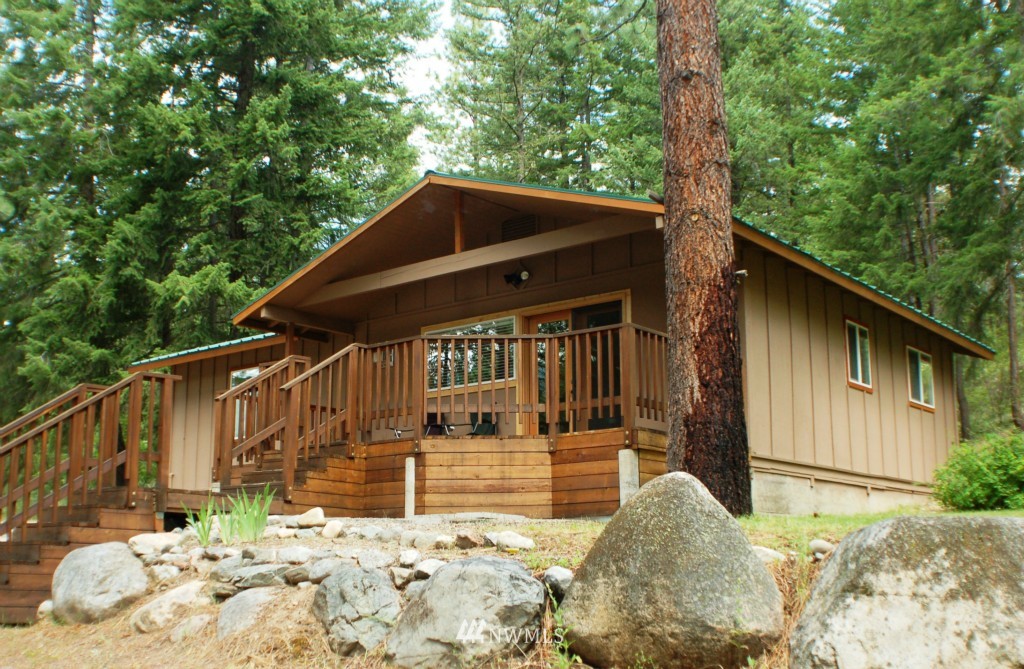 2 Highland Road Winthrop, WA 98862 - Photo 17 of 23