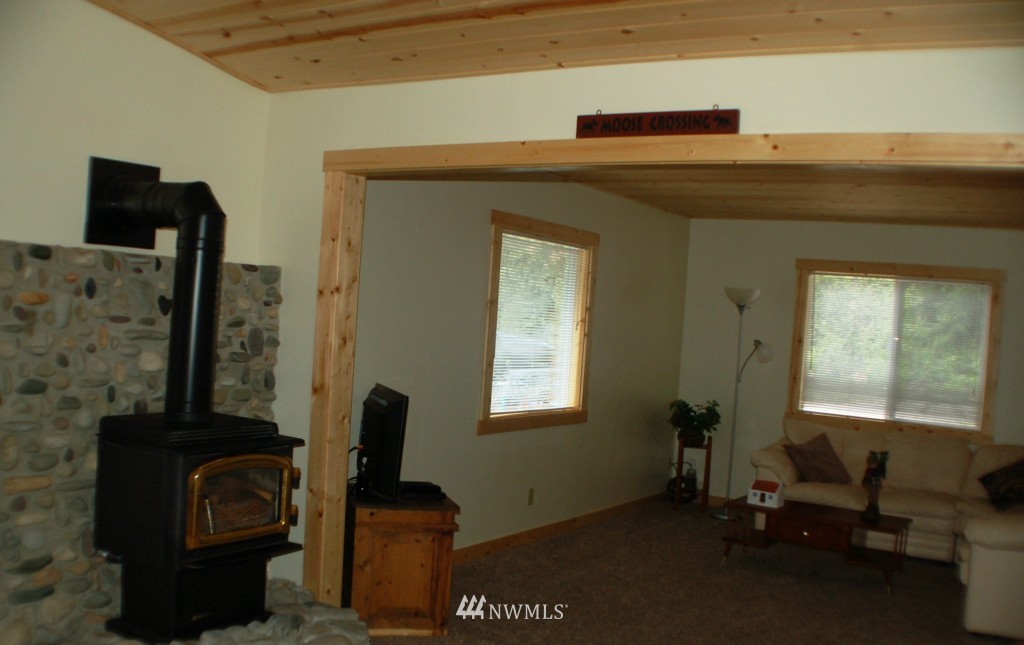 2 Highland Road Winthrop, WA 98862 - Photo 6 of 23