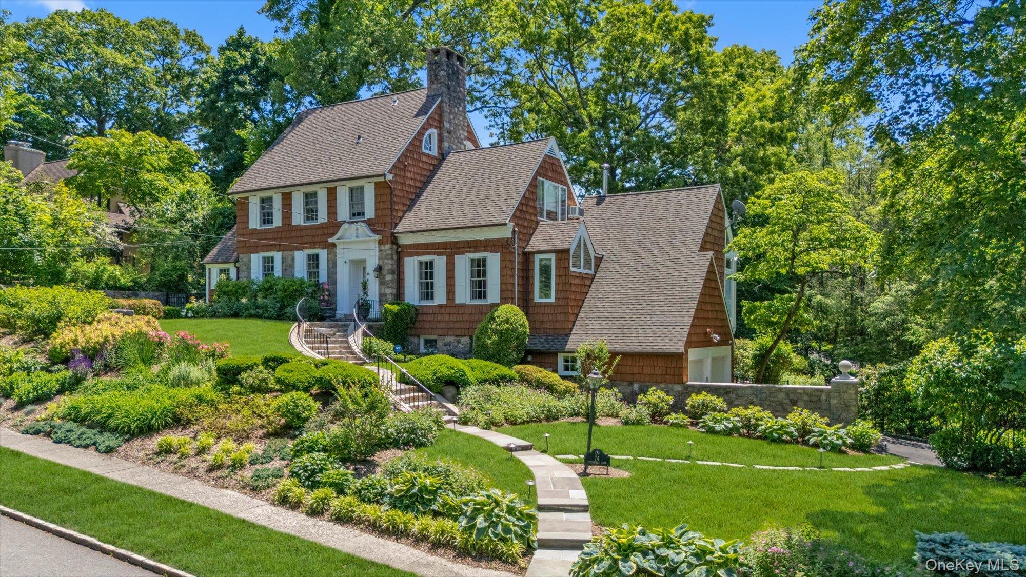 74 Litchfield Road Port Washington, NY 11050 - Photo 38 of 48