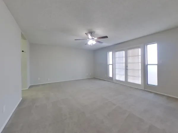 $2,529 | 4633 West Bluefield Avenue, Glendale, AZ 85308