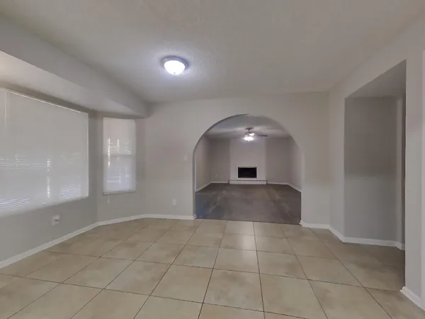 $2,529 | 4633 West Bluefield Avenue, Glendale, AZ 85308