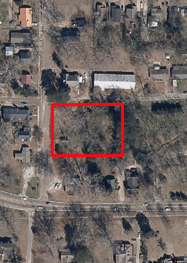 108 Drake Street Aberdeen, MS 39730 - Photo 1 of 1 Gallery Image 1