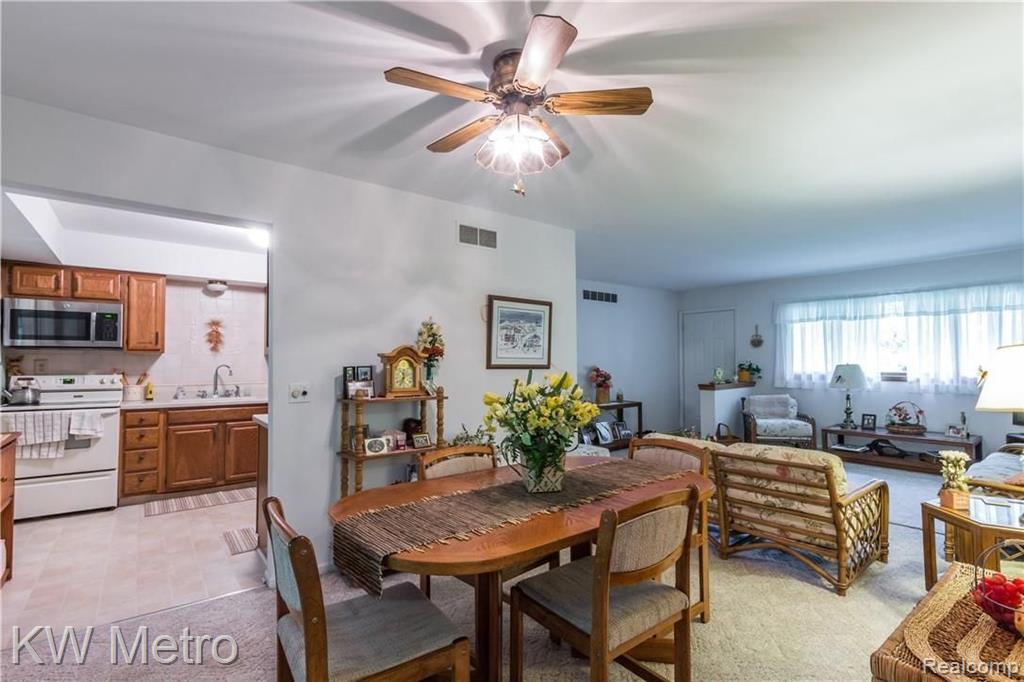 3526 Alida Avenue Rochester Hills, MI 48309 - Photo 6 of 22