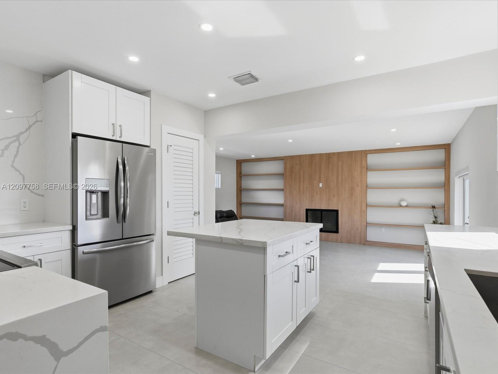 8440 Southwest 34th Terrace Miami, FL 33155 - Photo 6 of 69 Gallery Image 6