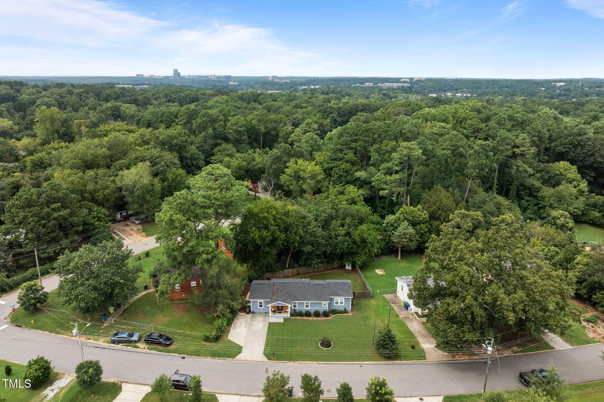 2207 Millbank Street Raleigh, NC 27610 - Photo 28 of 36 13-web-or-mls-2207 Millbank-36