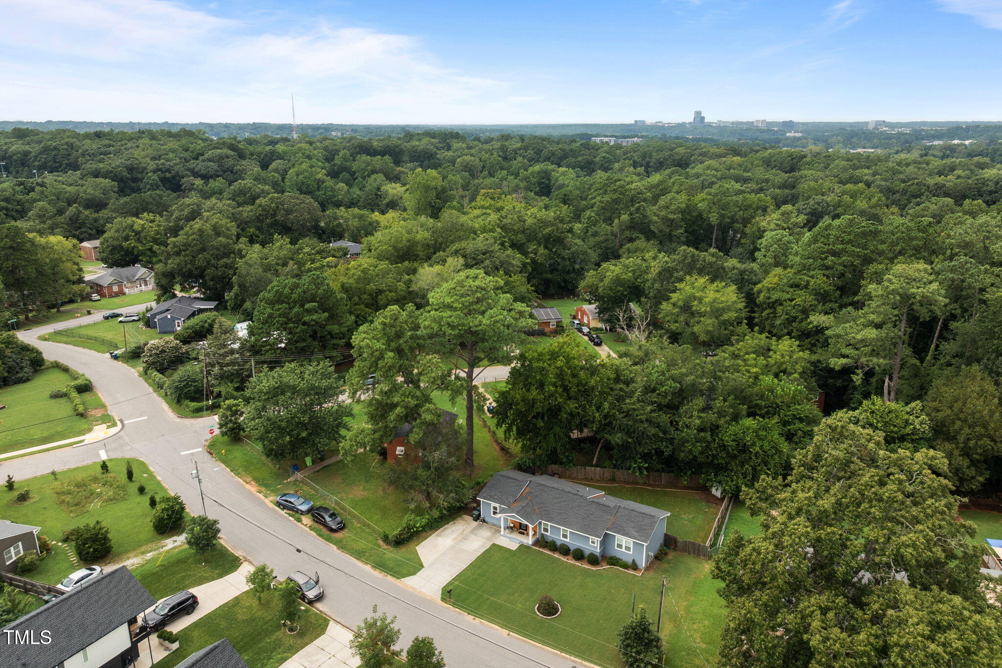 2207 Millbank Street Raleigh, NC 27610 - Photo 30 of 36 11-web-or-mls-2207 Millbank-37