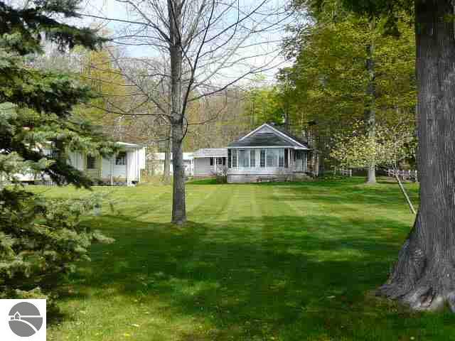 4216 East Duck Lake Road Grawn, MI 49637 - Photo 10 of 17 1735649-9.JPG