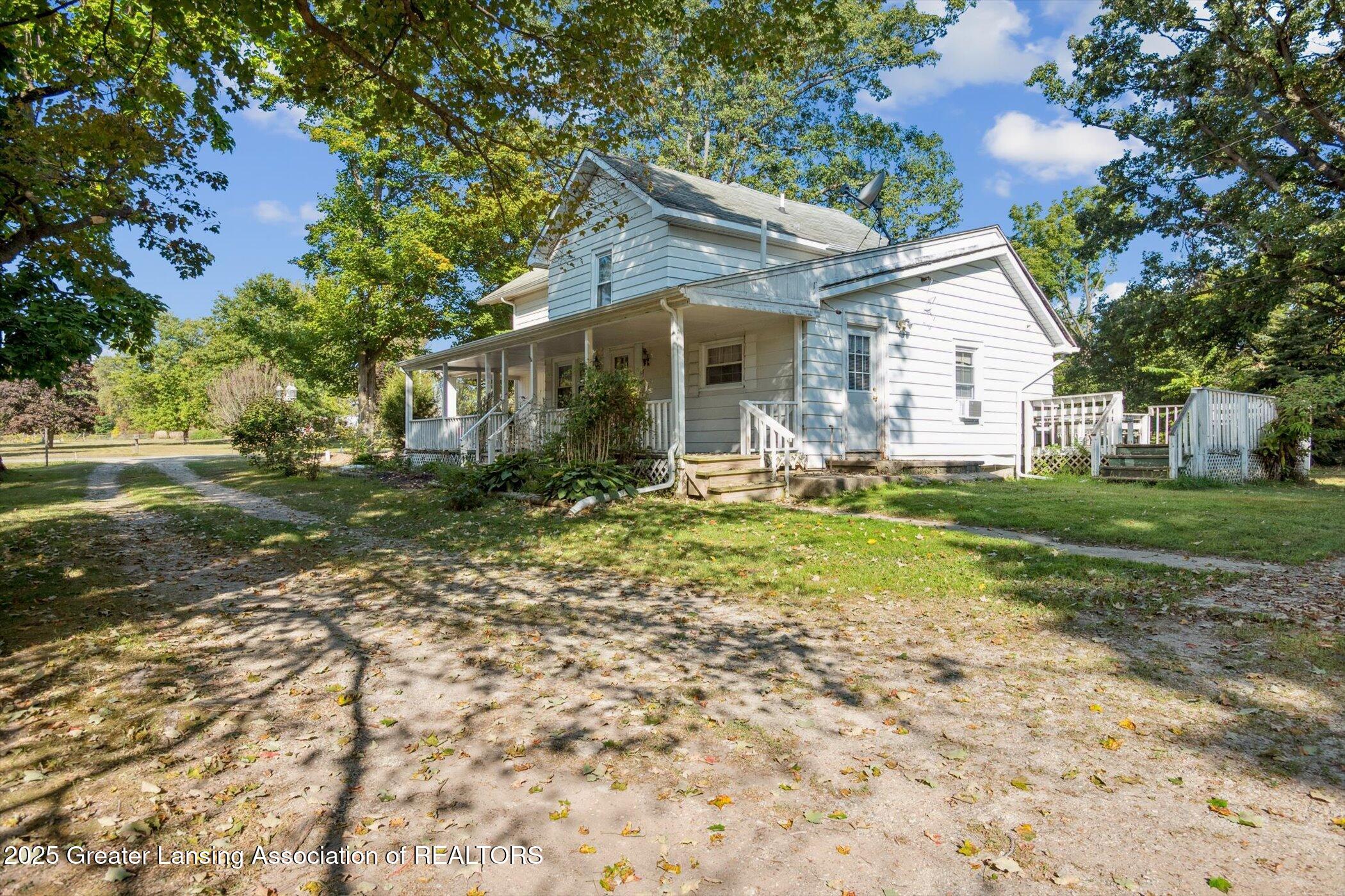 896 North Waverly Road Dimondale, MI 48821 - Photo 5 of 70 03-896-Waverly-Rd-Dimondale-MI-48821-Win