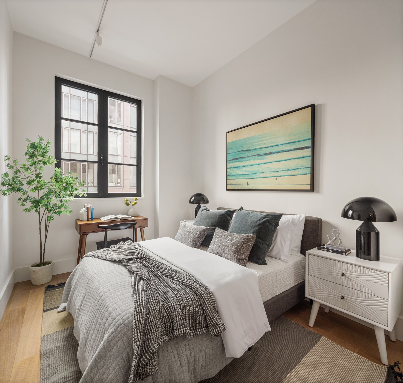 517 West 29th Street, Unit 8H Manhattan, NY 10001 - Photo 4 of 18 Photo 4