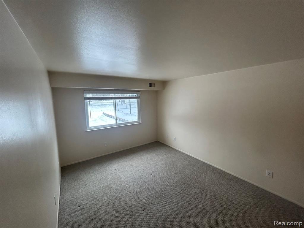 30042 West 12 Mile Road, Unit 56 Farmington Hills, MI 48334 - Photo 22 of 31