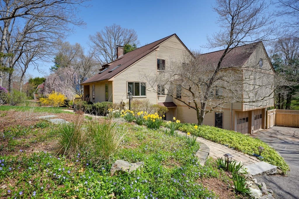 166 Willow Gate Rise Holliston, MA 01746 - Photo 41 of 42 Gallery Image 41