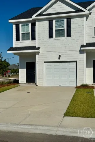 $2,150 | 5794 Ogeechee Road, Unit 201, Savannah, GA 31405