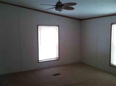 1496 Chesaning Road Montrose, MI 48457 - Photo 12 of 15 20115689-11.JPG