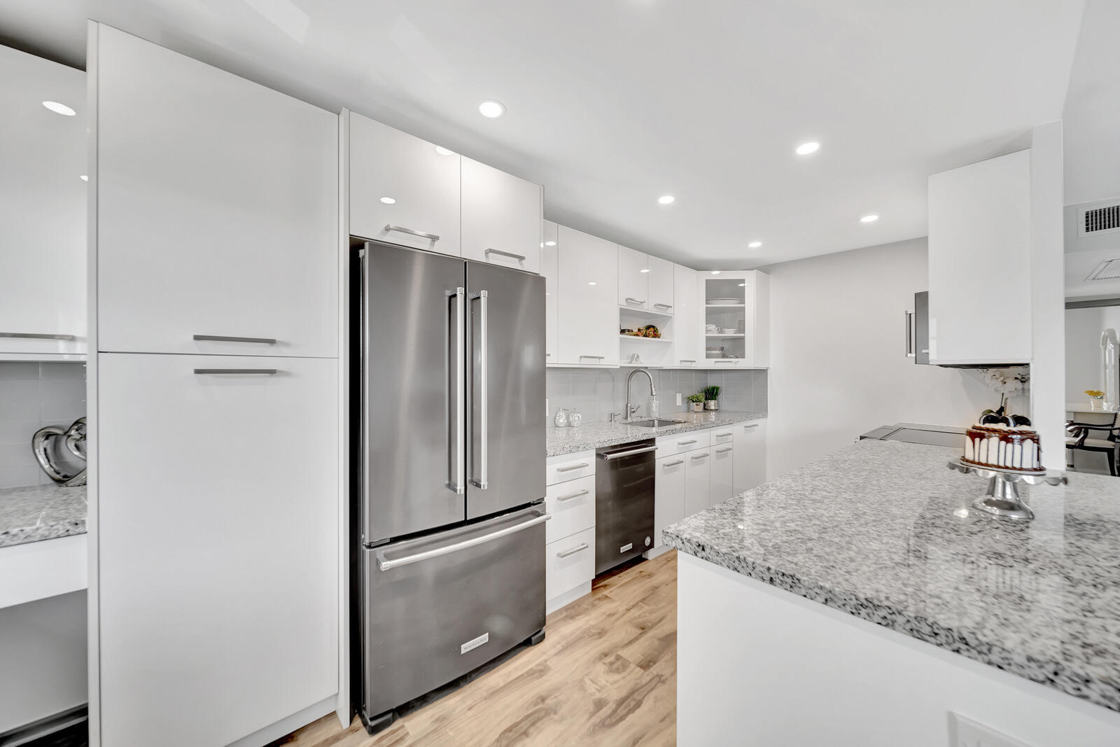 4063 Exeter Boca Raton, FL 33434 - Photo 6 of 55 KITCHEN