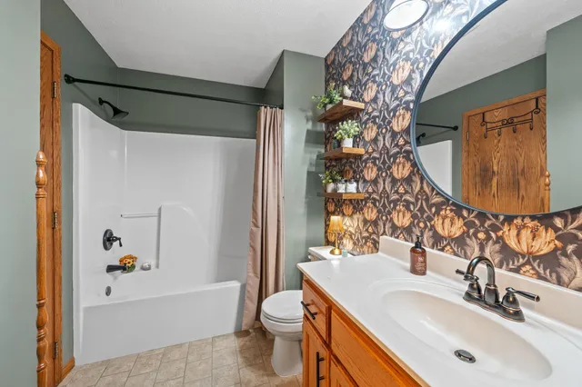 $500,000 | 7818 173rd Avenue Southeast, Becker, MN 55308