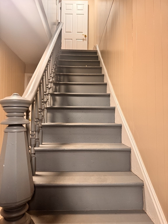 66 Taylor Street, Unit 2 Holyoke, MA 01040 - Photo 2 of 29