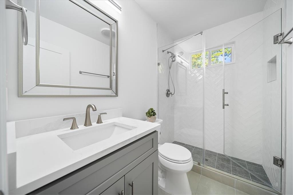 1415 Almont Drive Southwest Atlanta, GA 30310 - Photo 10 of 27