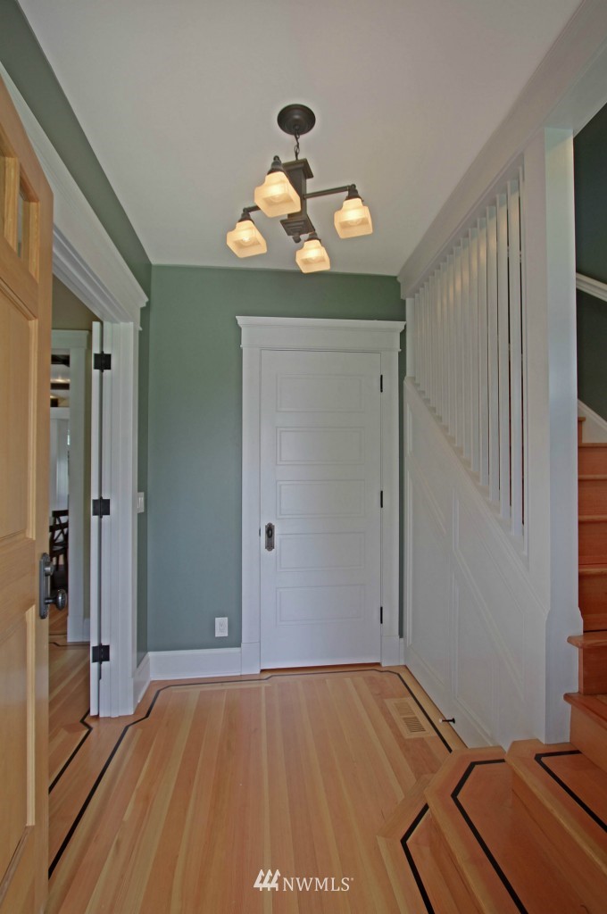 1802 Rucker Avenue Everett, WA 98201 - Photo 2 of 25 Gallery Image 2