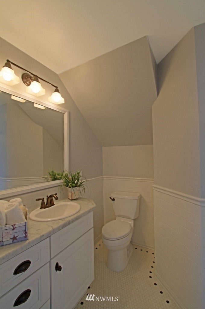 1802 Rucker Avenue Everett, WA 98201 - Photo 20 of 25 Gallery Image 20