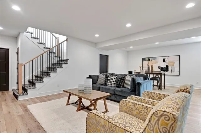 $834,900 | 15276 West 161st Court, Olathe, KS 66062