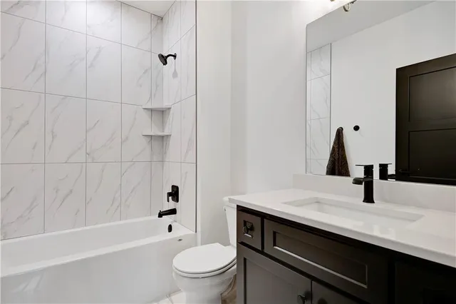 $834,900 | 15276 West 161st Court, Olathe, KS 66062