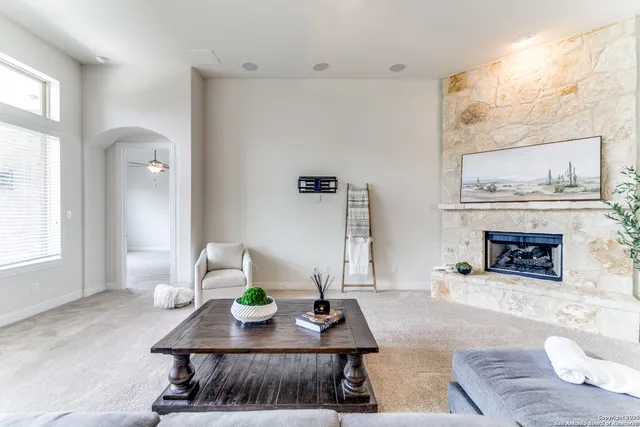 $3,300 | 233 Branson Falls Drive, Boerne, TX 78006