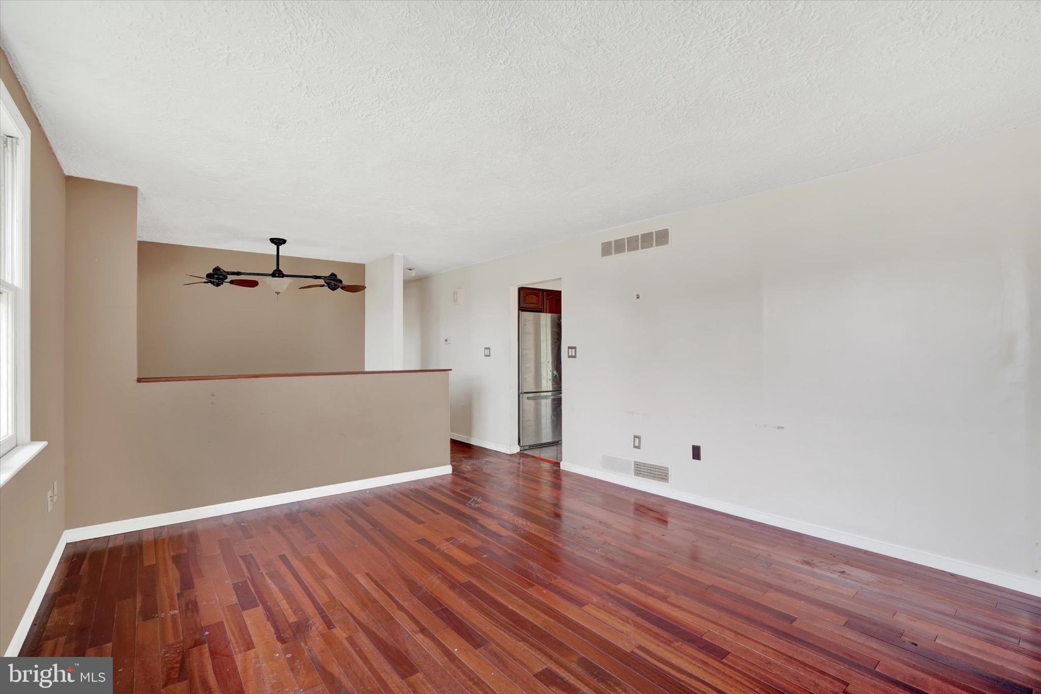 2248 Chestnut Road York, PA 17408 - Photo 3 of 18