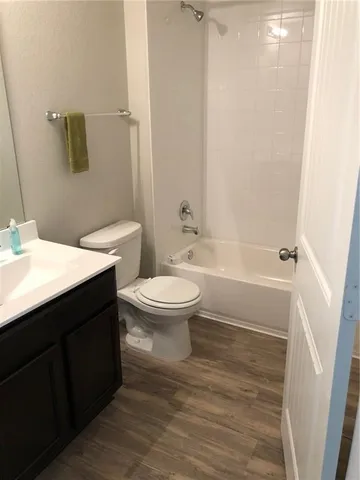 $1,995 | 516 East Slaughter Lane, Unit 602, Austin, TX 78744