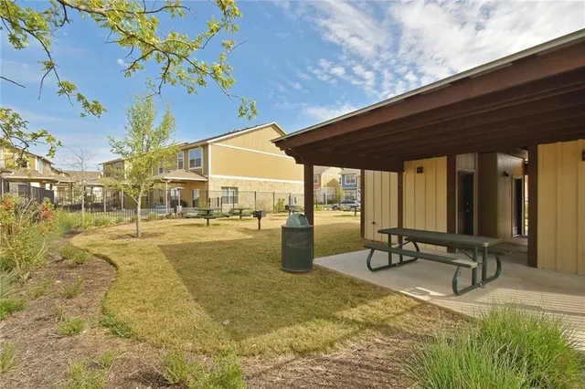 $1,995 | 516 East Slaughter Lane, Unit 602, Austin, TX 78744