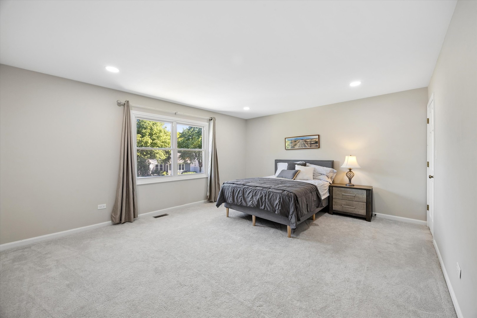 1524 Oswego Road Naperville, IL 60540 - Photo 25 of 55