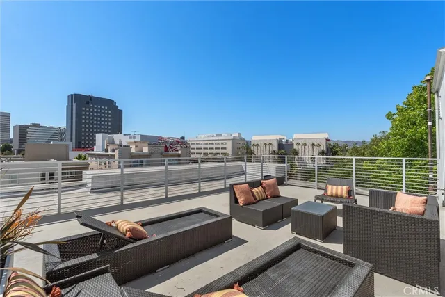 $8,650,000 | 738 South Ogden Drive, Los Angeles, CA 90036