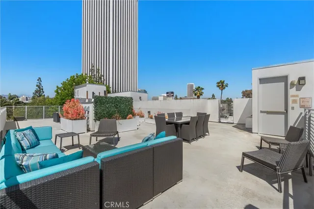 $8,650,000 | 738 South Ogden Drive, Los Angeles, CA 90036