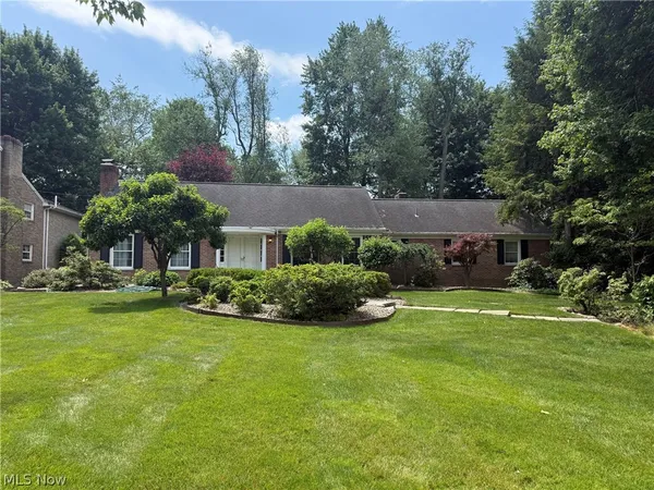 $2,595 | 1800 Amarillo Street Northwest, North Canton, OH 44720