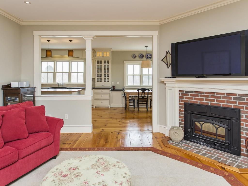 212 Spurwink Road Scarborough, ME 04074 - Photo 7 of 28 Living Room