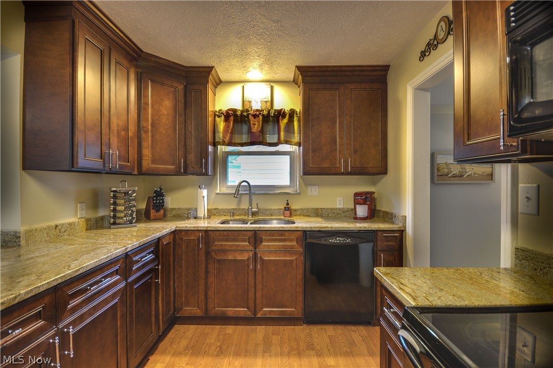 425 Forestview Road Bay Village, OH 44140 - Photo 9 of 20 Gallery Image 9