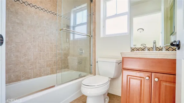 $829,000 | 10752 Hortense Street, Unit 3, North Hollywood, CA 91602