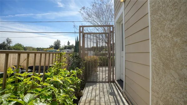 $829,000 | 10752 Hortense Street, Unit 3, North Hollywood, CA 91602