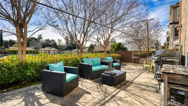 $829,000 | 10752 Hortense Street, Unit 3, North Hollywood, CA 91602