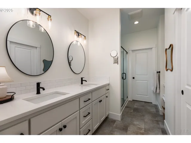 $499,900 | 303 East 8th Street, Rainier, OR 97048