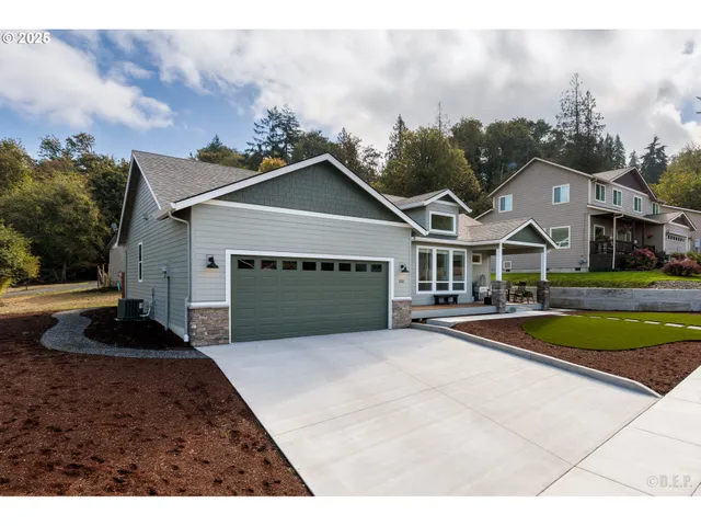 $499,900 | 303 East 8th Street, Rainier, OR 97048