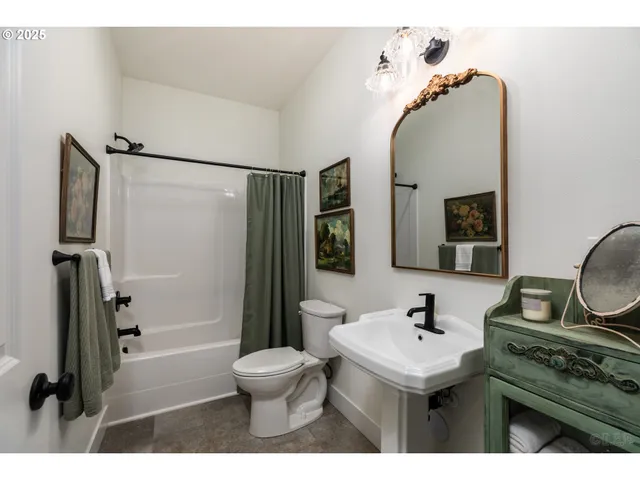 $499,900 | 303 East 8th Street, Rainier, OR 97048