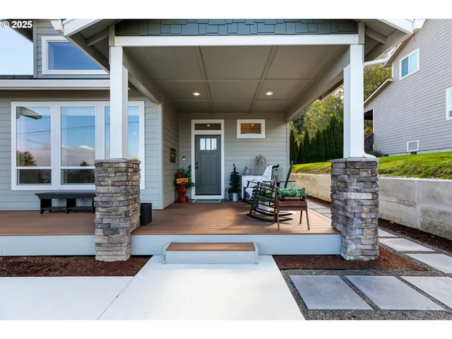 $499,900 | 303 East 8th Street, Rainier, OR 97048