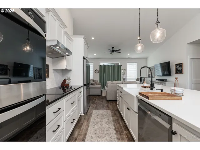 $499,900 | 303 East 8th Street, Rainier, OR 97048