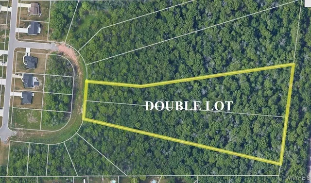 $208,000 | 588 Oak Run Drive, Lewiston, NY 14092