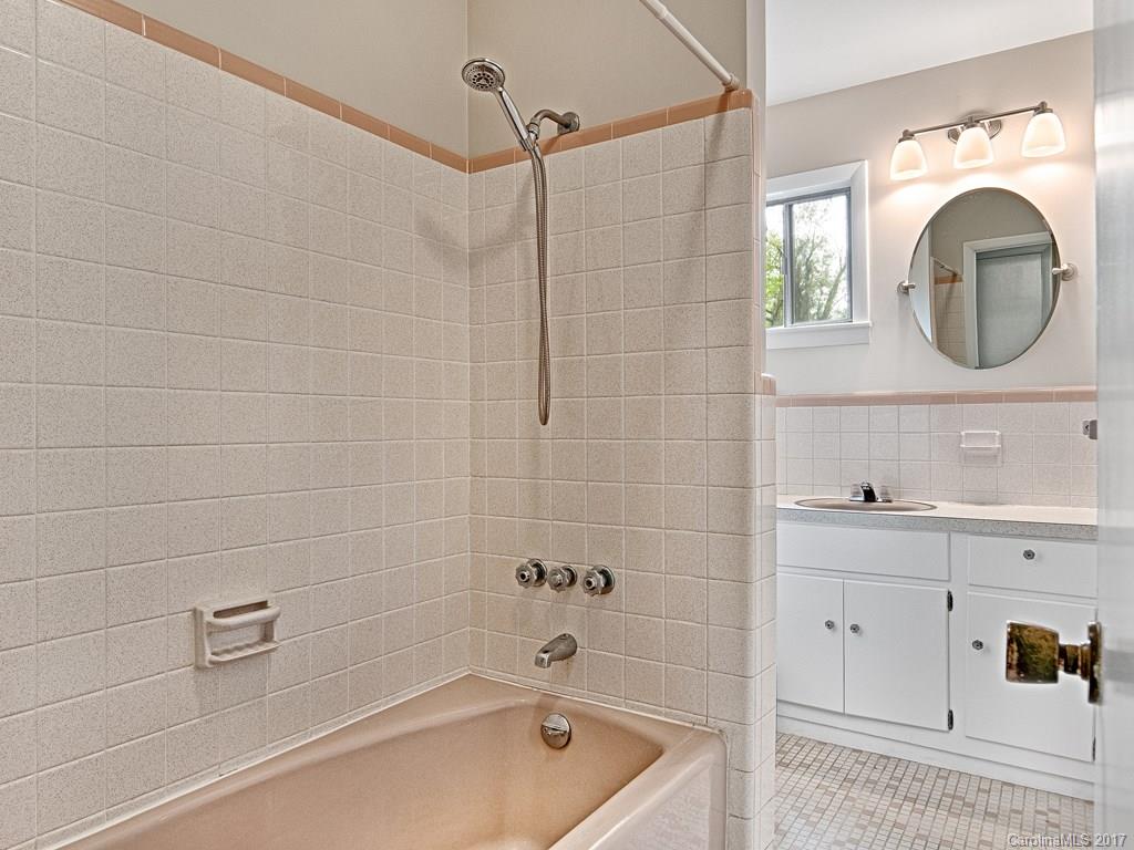 105 Wild Cherry Road Asheville, NC 28804 - Photo 13 of 20