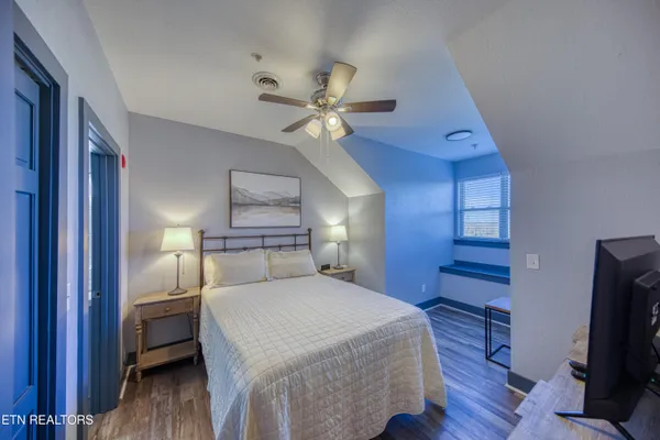 $478,000 | 830 Golf View Boulevard, Unit 3206, Pigeon Forge, TN 37863