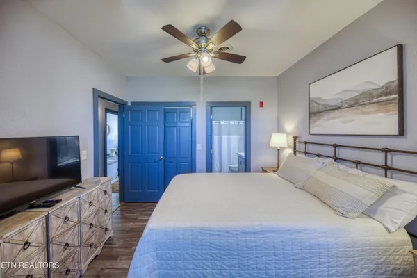 $478,000 | 830 Golf View Boulevard, Unit 3206, Pigeon Forge, TN 37863