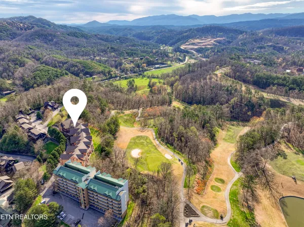 $478,000 | 830 Golf View Boulevard, Unit 3206, Pigeon Forge, TN 37863